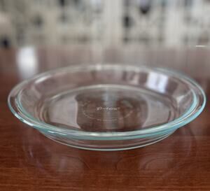 Pyrex 209 Pie Plate 9" Clear Glass – Made in USA – Mid‑Century – Microwave Safe